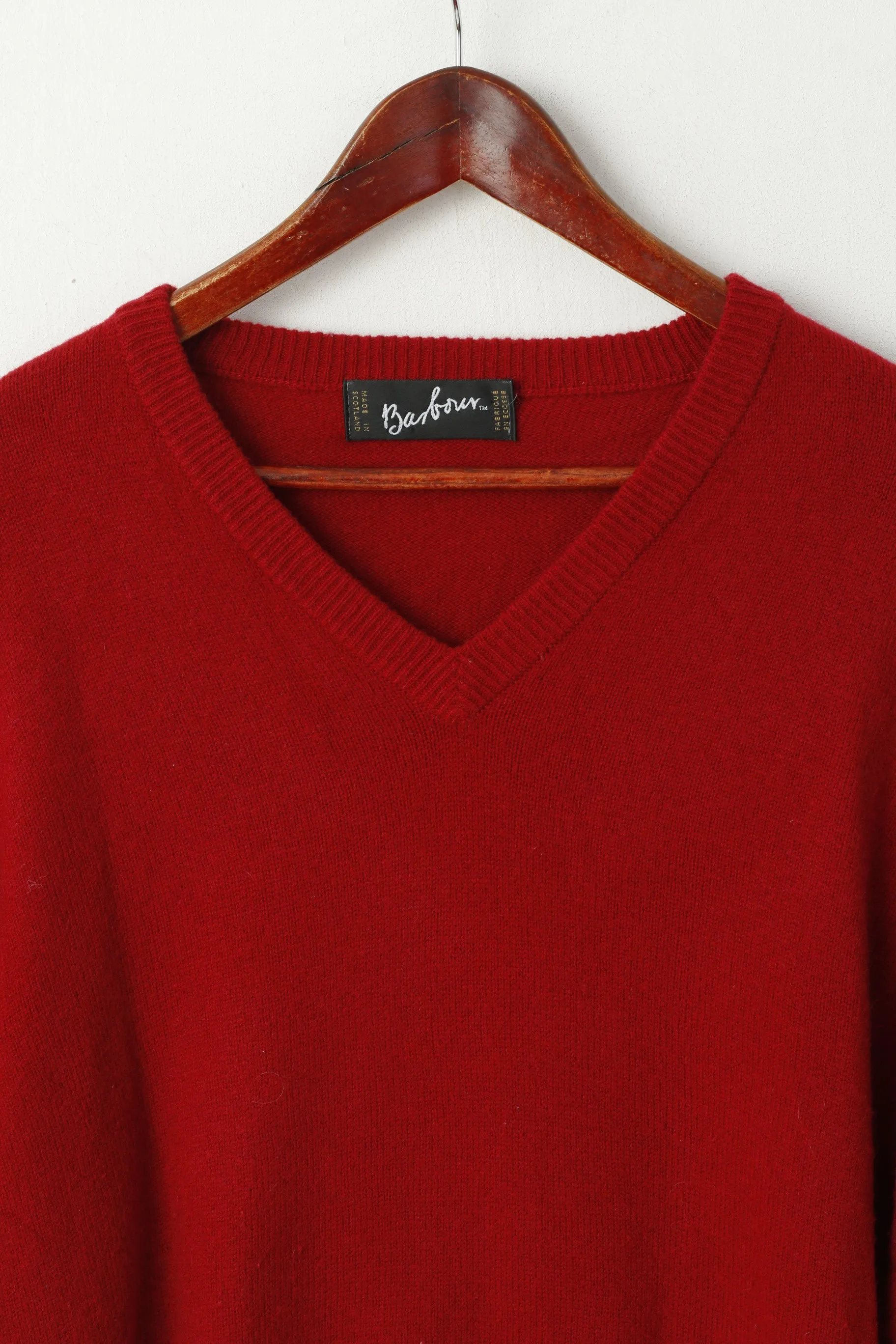 Barbour Men L Jumper Burgundy Wool V Neck Classic Plain Scotland Sweater