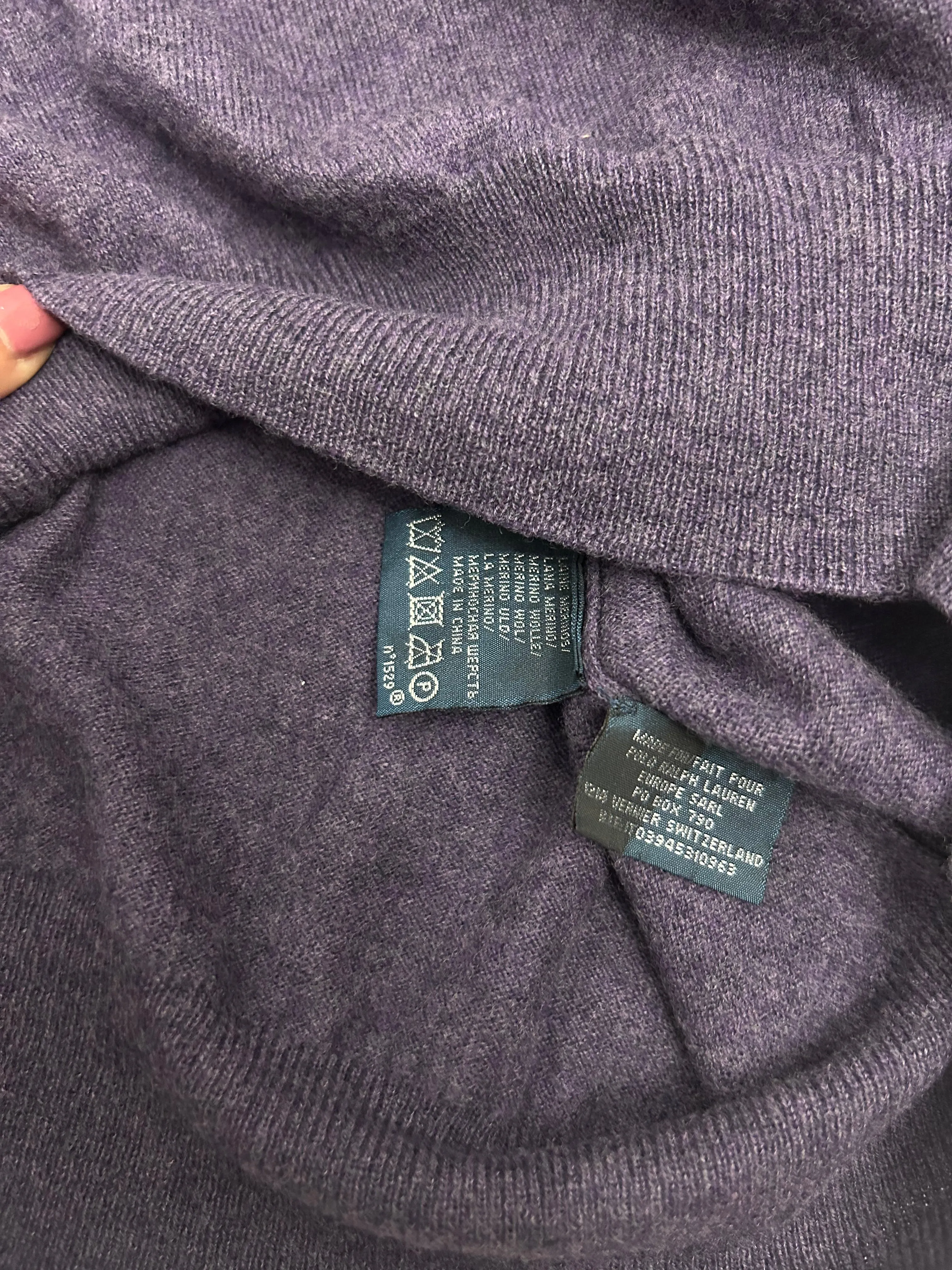 Purple round neck wool unisex 90s jumper  (M)